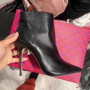 New pointed toe ankles boots by Saks fifth ave size 7.5